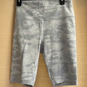 Lululemon grey camo bike shorts